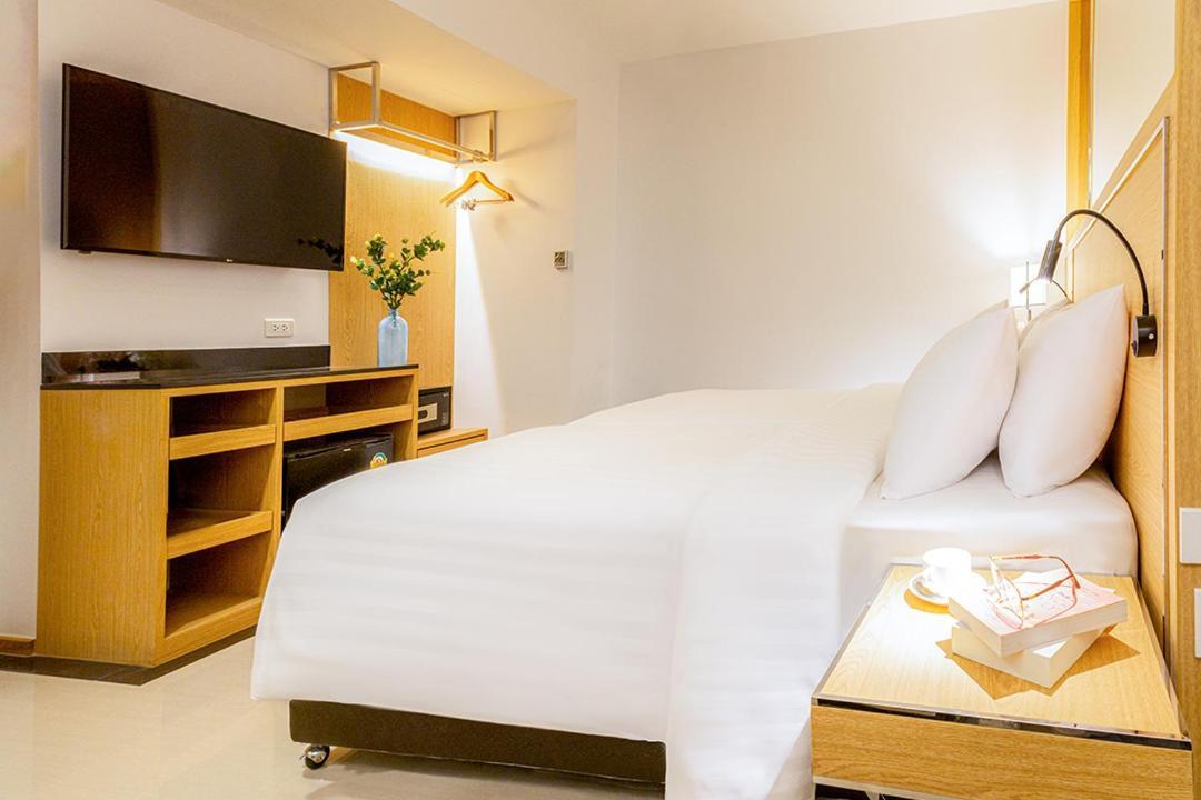 Fx Hotel Nana Bangkok Esterno foto